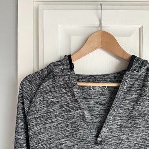 Under Armor || Hooded Workout Top